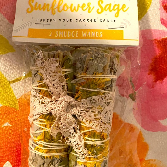 Other - Sage with Dried Sunflowers-Brand New